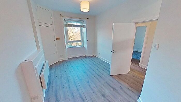 1 Bedroom Flat To Rent In Balcarres Street, Edinburgh, EH10