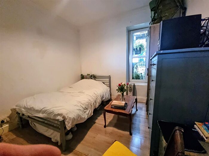 1 Bedroom Flat For Sale In Ground Floor Flat, Peverell Road, Porthleven, TR13