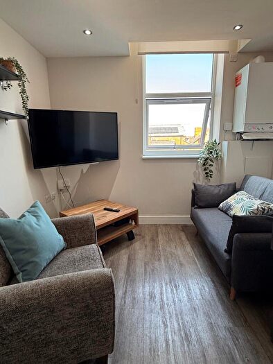 4 Bedroom House To Rent In D Charnwood Grove, West Bridgford, Nottingham, NG2