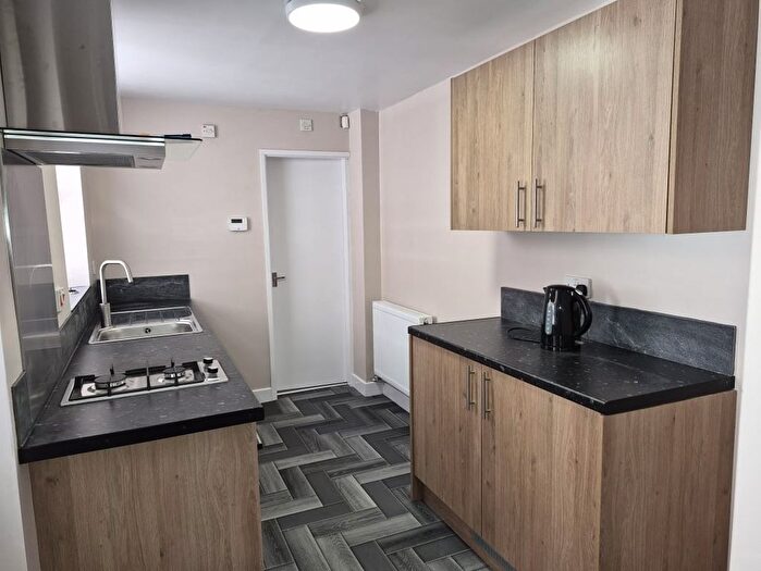 1 Bedroom Flat To Rent In Lichfield Road, Rushall, WS4