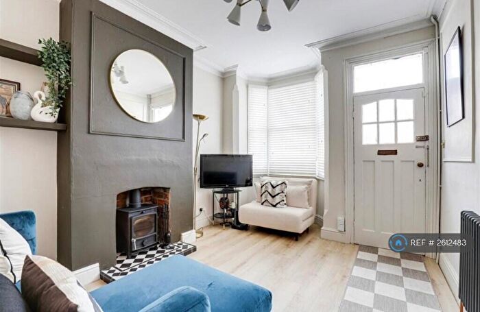 2 Bedroom Terraced House To Rent In Thorneywood Rise, Nottingham, NG3