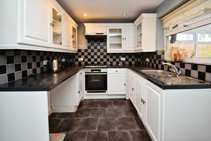 2 Bedroom Detached Bungalow For Sale In Moseley Road, Spital, CH63