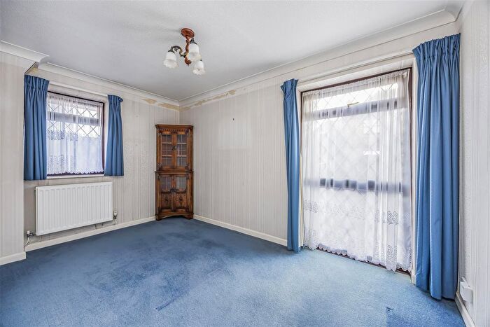 3 Bedroom Detached Bungalow For Sale In Woodlands Avenue, Emsworth, PO10