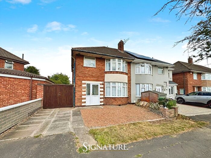 3 Bedroom Semi Detached House To Rent In Brabazon Road, Oadby, LE2