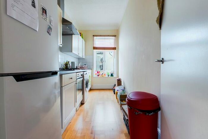 2 Bedroom Flat To Rent In St Georges Road, Brighton, BN2