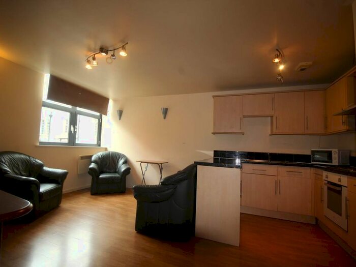 1 Bedroom Flat To Rent In Landmark House, City Centre, Bradford BD1