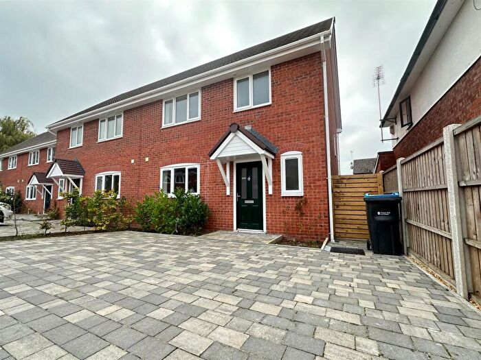 3 Bedroom Semi Detached House To Rent In Marian Drive, Broughton, CH3