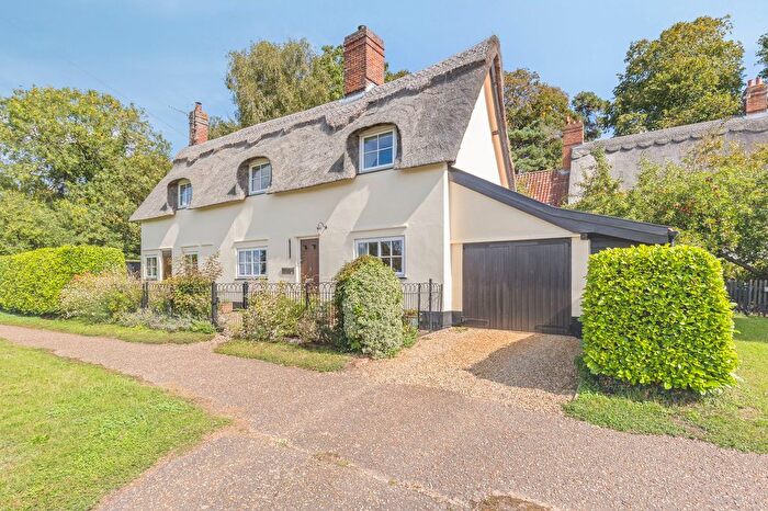4 Bedroom Cottage For Sale In The Street, Shotesham All Saints, Norwich, NR15
