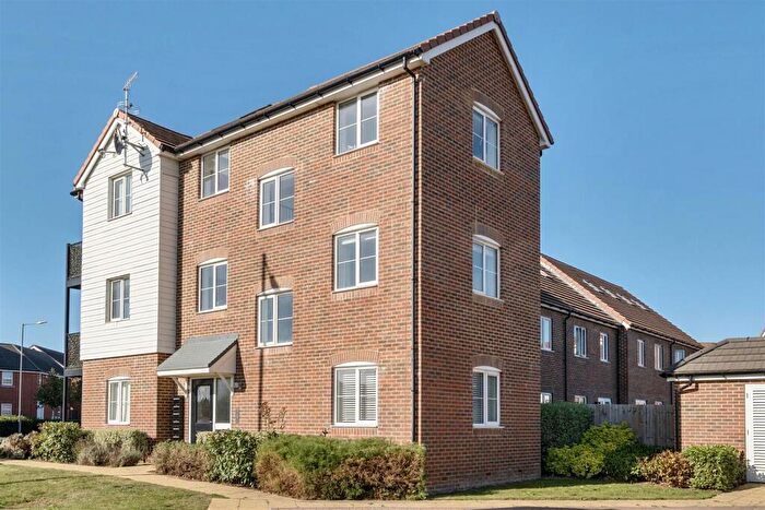 2 Bedroom Flat For Sale In Lynx Street, Margate, CT9