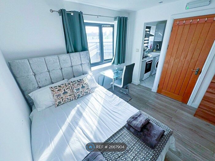 Studio To Rent In Woodford Avenue, Ilford, IG2