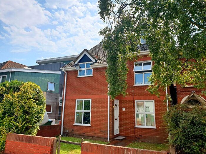 1 Bedroom Flat To Rent In Millbrook Road East, Southampton, Hampshire, SO15