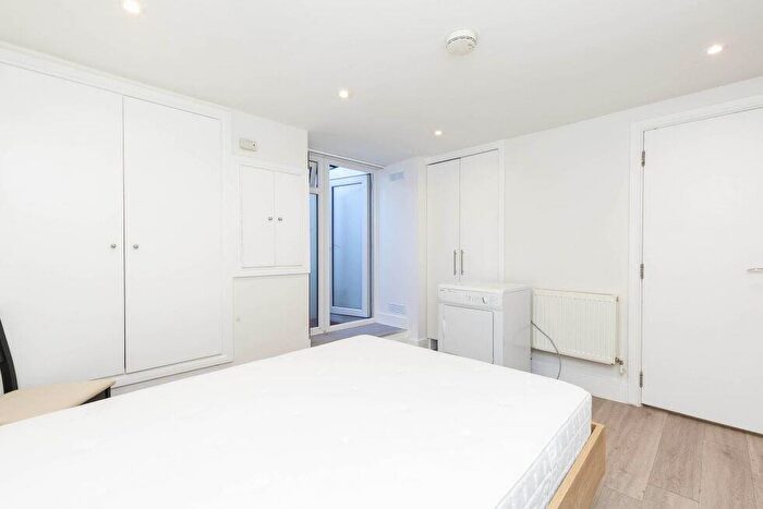 Flat To Rent In Mill Lane, West Hampstead, NW6