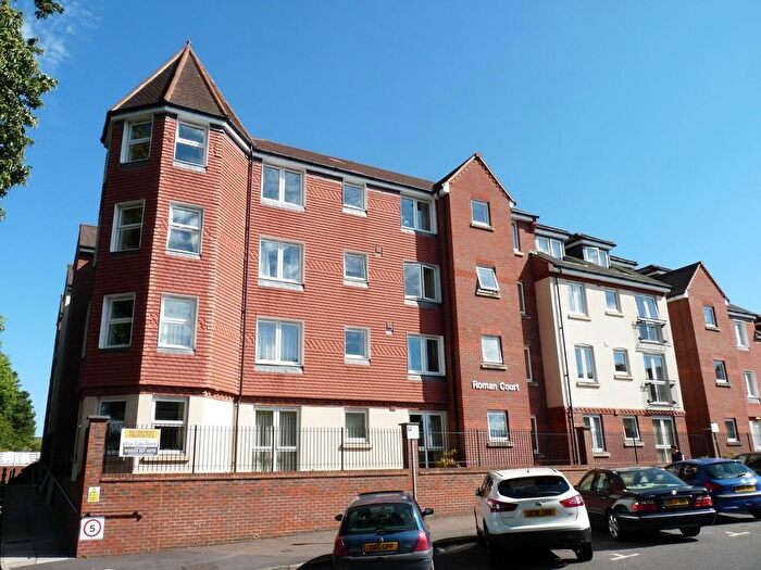 1 Bedroom Flat To Rent In High Street, Edenbridge, TN8