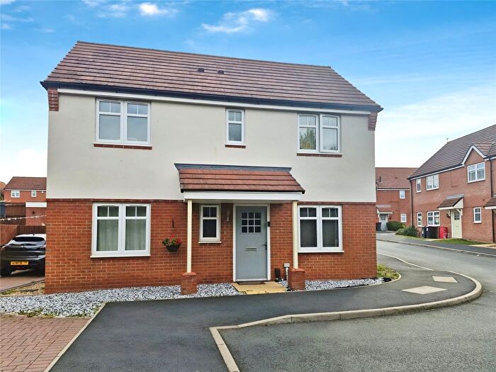 3 Bedroom Detached House For Sale In St. Martins Drive, Priorslee, Telford, Shropshire, TF2