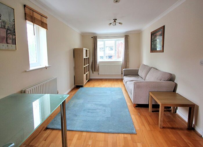 1 Bedroom Flat For Sale In Wolves Mere, Woolmer Green, Hertfordshire, SG3