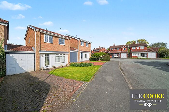 3 Bedroom Detached House For Sale In Miles Meadow Close, Coppice Farm, Willenhall, WV12