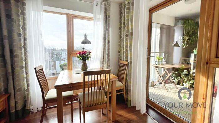 1 Bedroom Flat For Sale In Avonley Road, London, SE14