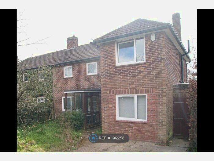 3 Bedroom Semi-Detached House To Rent In Arbury Road, Cambridgeshire, CB4