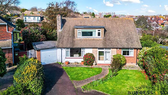 4 Bedroom Chalet For Sale In Linley Close, Bexhill-On-Sea, TN40