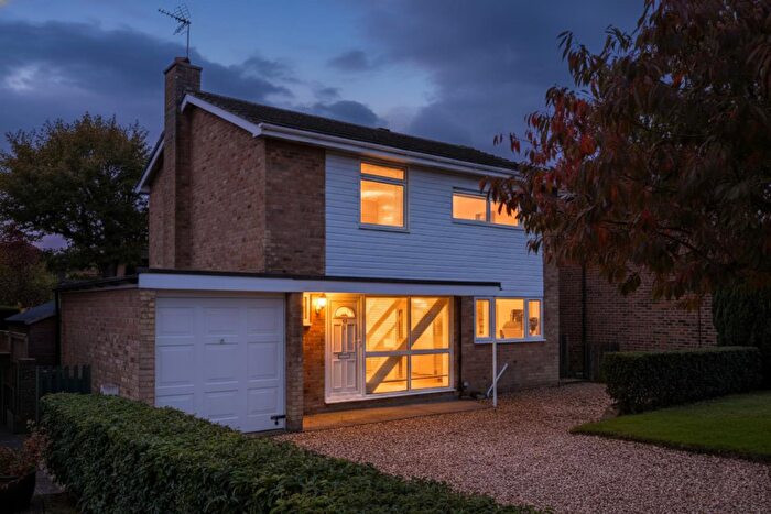 3 Bedroom Detached House For Sale In Allwood Crescent, Wivelsfield Green, RH17