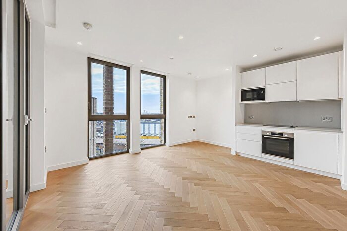 2 Bedroom Flat To Rent In Josephine House, Oberman Road, London, NW10