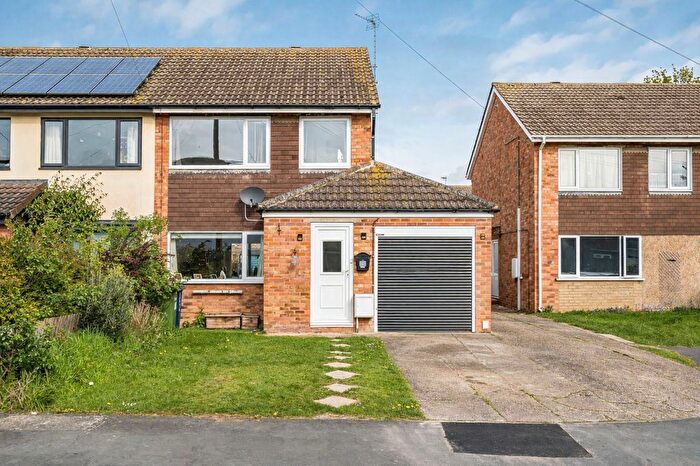 3 Bedroom Semi Detached House For Sale In Ashdale Close, Sawtry, Cambridgeshire., PE28