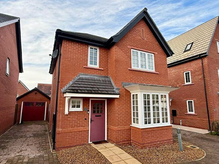 3 Bedroom Detached House For Sale In Bluebell Road, Holmes Chapel, CW4