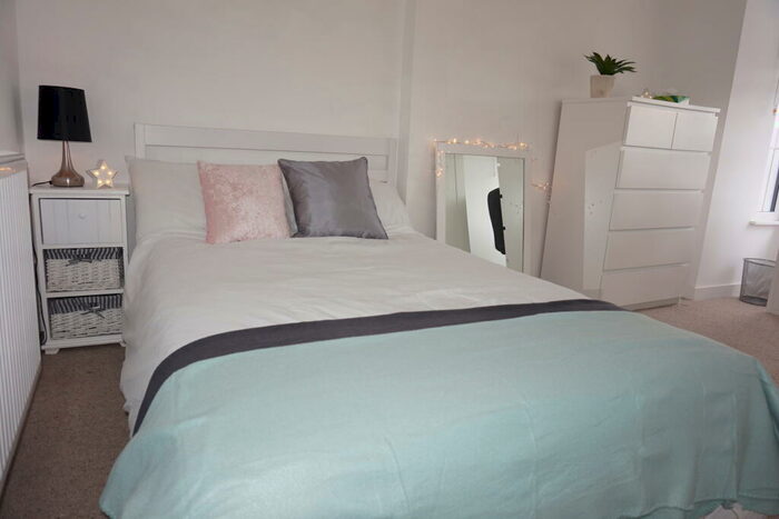 3 Bedroom Terraced House To Rent In Garth Road, Bangor, Gwynedd, LL57