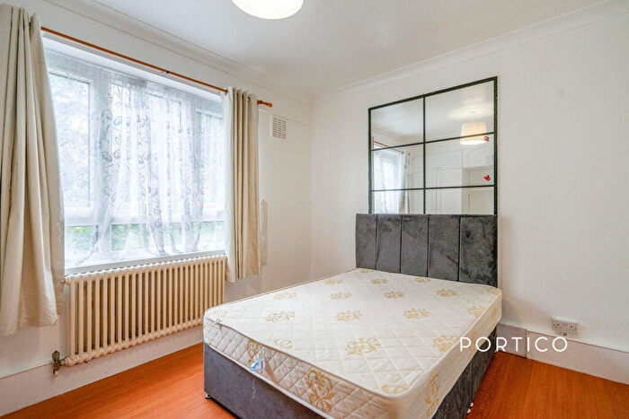 2 Bedroom Apartment To Rent In Reynolds House, E2