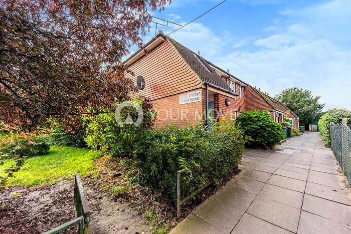 2 Bedroom Flat To Rent In Main Road, Sutton At Hone, Dartford DA4