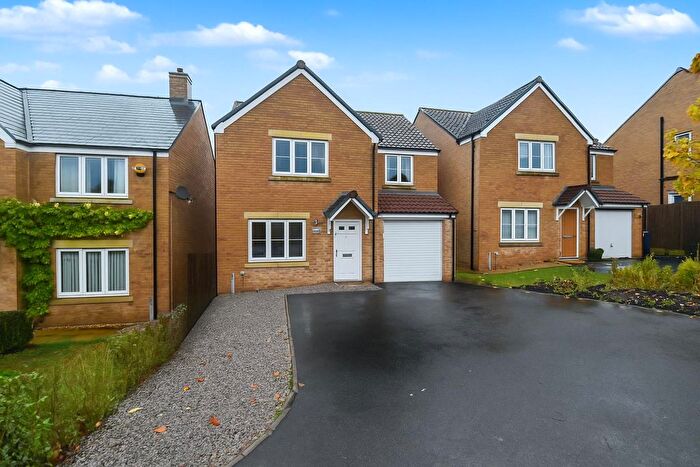4 Bedroom Detached House For Sale In Yates Close, Weldon, NN17