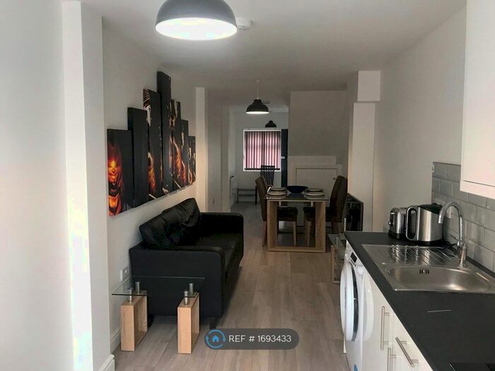 2 Bedroom Flat To Rent In (A) Mowbray Road, Cambridge, CB1