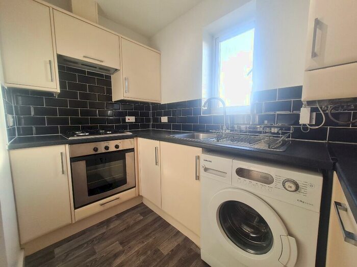 2 Bedroom Flat To Rent In Appleby Way, Birchwood, LN6