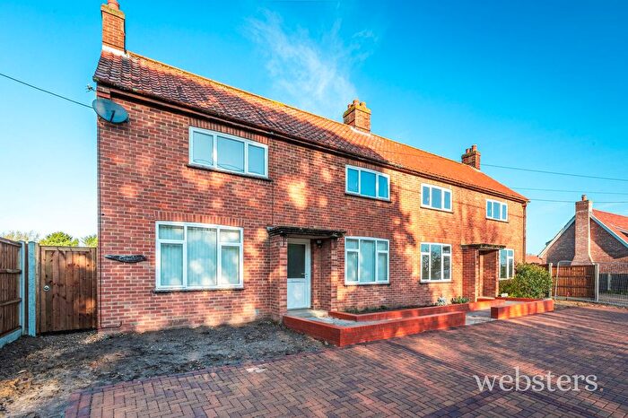 3 Bedroom Semi-Detached House For Sale In Kenninghall Road, Banham, NR16