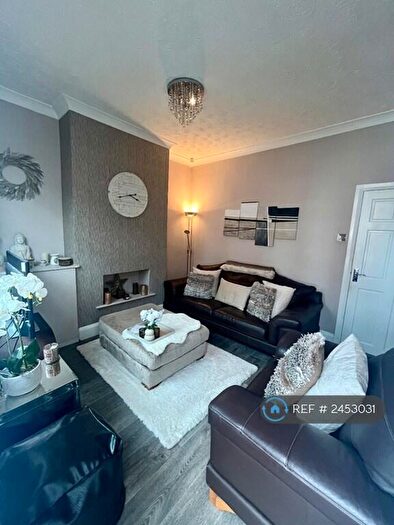 2 Bedroom Terraced House To Rent In Hawthorn Road, Manchester, M40