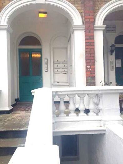 1 Bedroom Studio To Rent In Upper Grosvenor Road, Tunbridge Wells, TN1