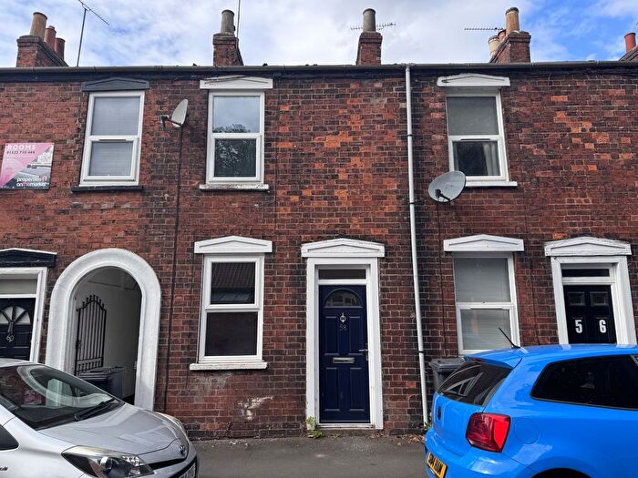 2 Bedroom Terraced House To Rent In Park Street, Lincoln, LN1