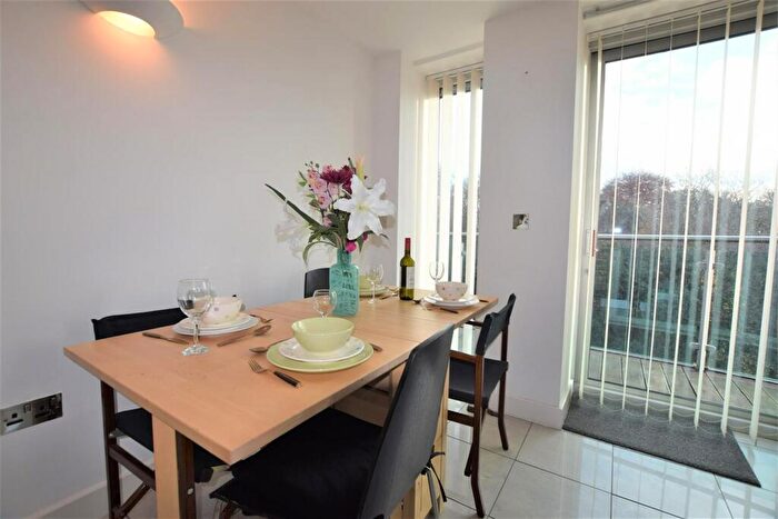 2 Bedroom Apartment To Rent In Palatine Road, Manchester, M20