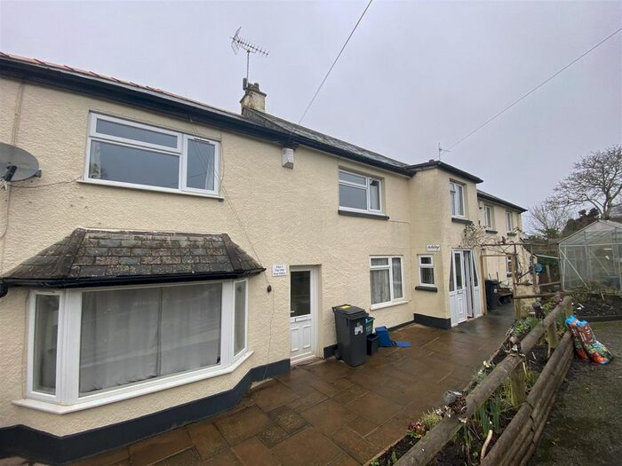 2 Bedroom Flat To Rent In Tedburn St. Mary, Exeter, EX6