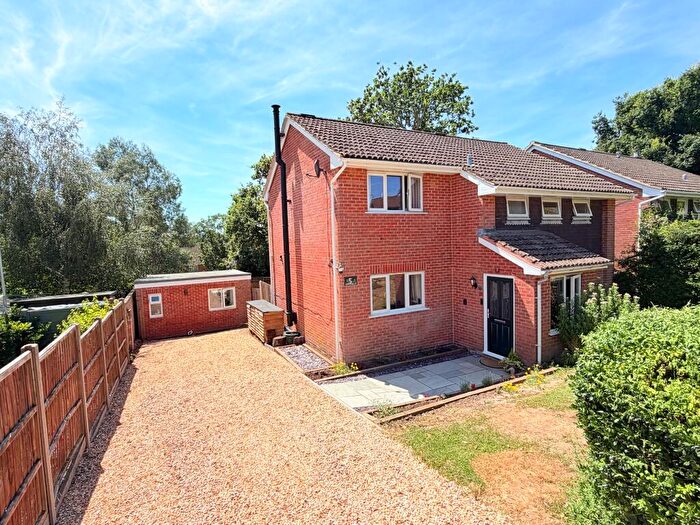 5 Bedroom Detached House For Sale In Colden Common, Winchester, SO21