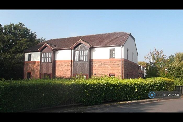 2 Bedroom Flat To Rent In Bridge Meadows, Liss, GU33