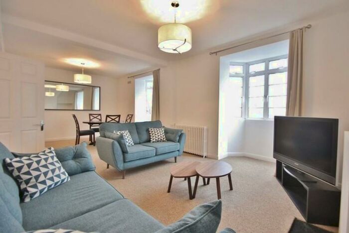 2 Bedroom Apartment To Rent In Harewood Avenue, Marylebone, London, NW1