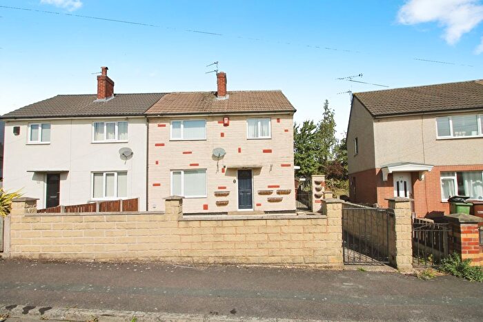 3 Bedroom Semi-Detached House For Sale In Lodge Avenue, Castleford, WF10