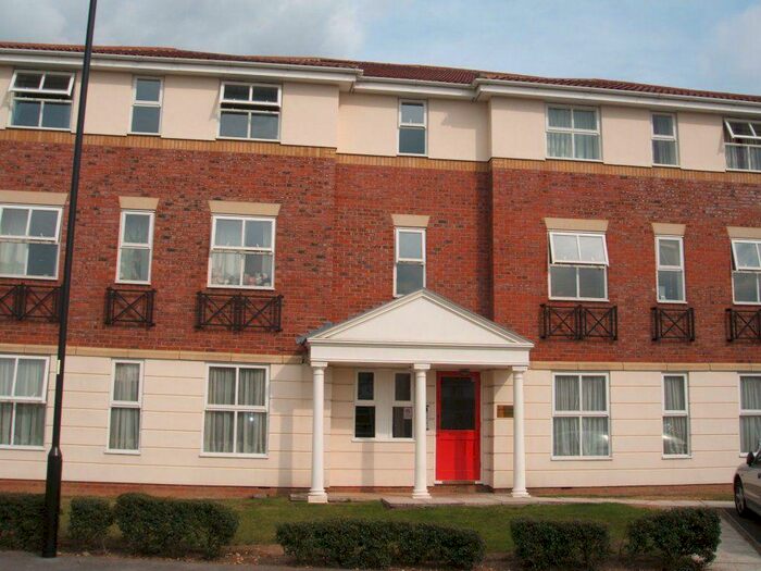 1 Bedroom Flat To Rent In Nicholas Gardens, Cippenham, SL1