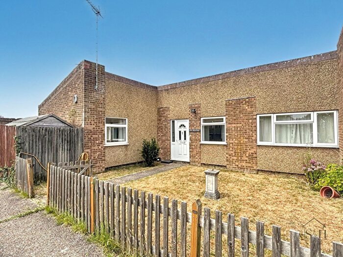 2 Bedroom Terraced Bungalow For Sale In Beaver Lane, Ashford, TN23