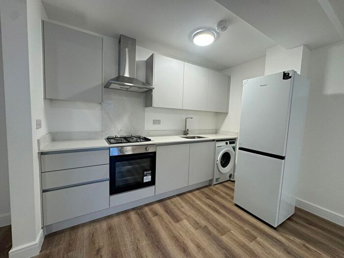 1 Bedroom Studio To Rent In Greenford Road, UB6