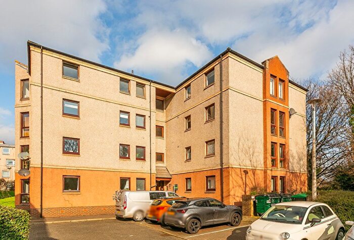 2 Bedroom Flat For Sale In Duddingston Mills, Edinburgh, EH8