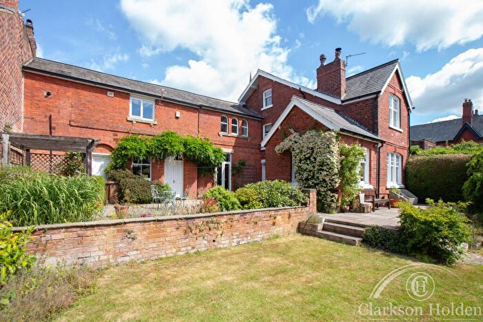 4 Bedroom Semi Detached House For Sale In Higher Bank Road, Fulwood, Preston, PR2