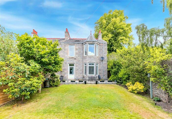 4 Bedroom Semi-Detached House To Rent In North Deeside Road, Cults, Aberdeen, AB15