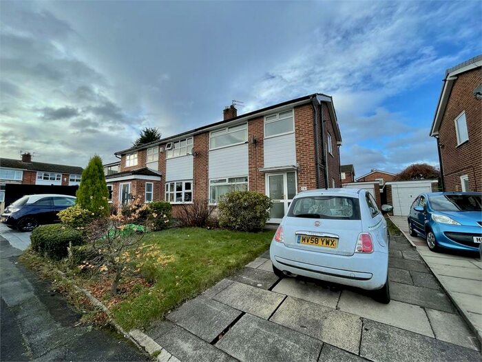 3 Bedroom Semi-Detached House To Rent In Mandon Close, Radcliffe, Manchester, Lancashire, M26